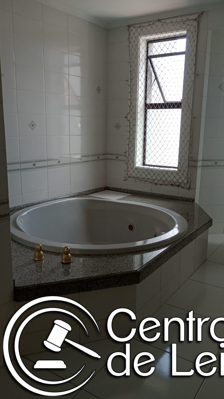 Apartamento nº 701, com área privativa de aprox. 392,31m², no Residencial Montparnasse, em em Blumenau/SC - foto 8