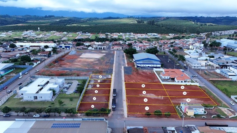 Lote 10 da Quadra 21B, área total de 510,11 m² - Rua Dr.. em Campos Altos/MG