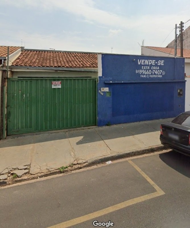 CASA RESIDENCIAL ou COMERCIAL localizada na Rua XV de N.. em Catanduva/SP