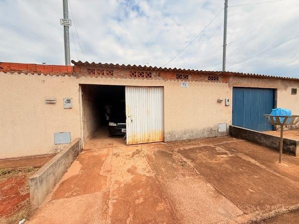 Casa, 122.48 de área total, 61.88 de área privativa, 180.00 de área do terreno,  2 qto(s), em Planaltina/GO - foto 1