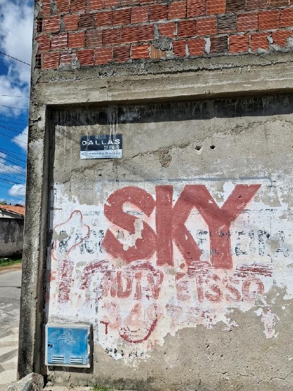Casa, 70.00 de área total, 70.00 de área privativa, 770.00 de área do terreno. em Fortaleza/CE