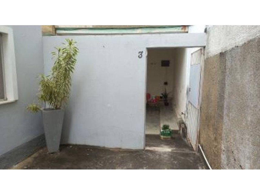 Casa à venda em leilão - Rua Maria Ortega Arrabal, 173 - Fundos - Ministro Sá Tinoco - Lot em Itaperuna/RJ