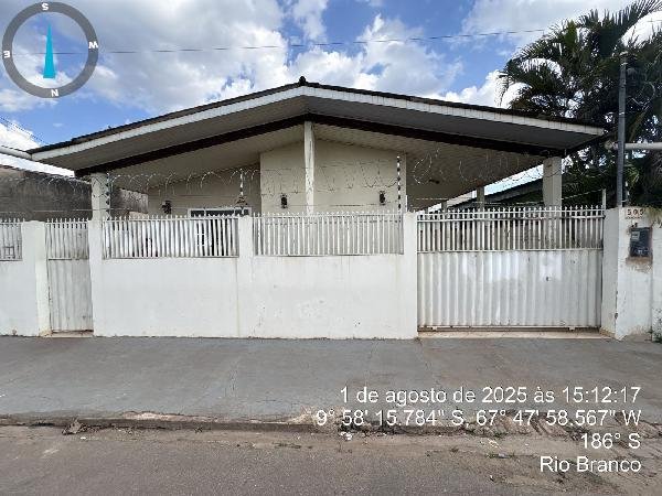Casa, 140.78 de área total, 233.18 de área privativa, 300.00 de área do terreno,  3 qto(s) em Rio Branco/AC