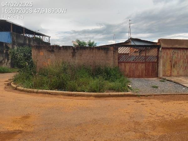 Casa, 61.10 de área total, 61.10 de área privativa, 157.50 de área do terreno,  2 qto(s), em Luziânia/GO