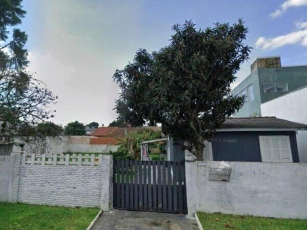 CASA (NÃO AVERBADA) EM VIAMÃO/RS em Viamão/RS