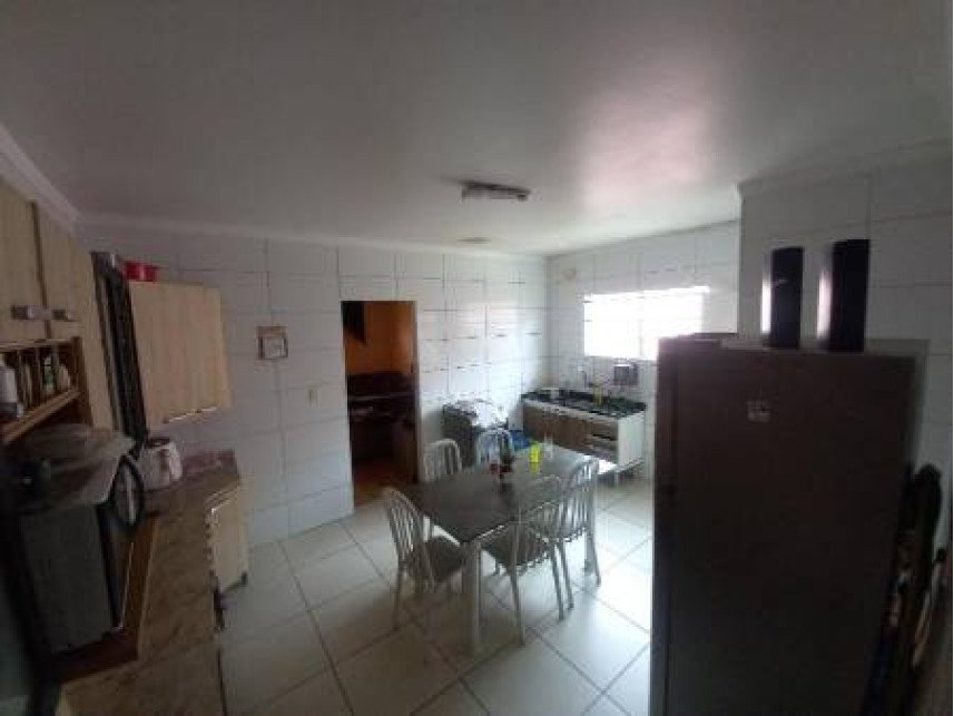 Casa à venda em leilão - Rua Nicolau Patrício Moreira, 121 - Esplanada dos Barreiros - São em São Vicente/SP - foto 5