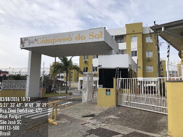 Apartamento, 54.72 de área total, 48.20 de área privativa, 0.00 de área do terreno,  2 qto em São José/SC