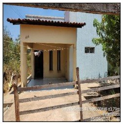 Casa, 0.00 de área total, 67.00 de área privativa, 180.00 de área do terreno. em Piracuruca/PI