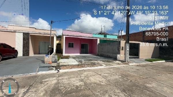 Casa, 105.56 de área total, 62.07 de área privativa, 127.09 de área do terreno,  2 qto(s), em Benevides/PA