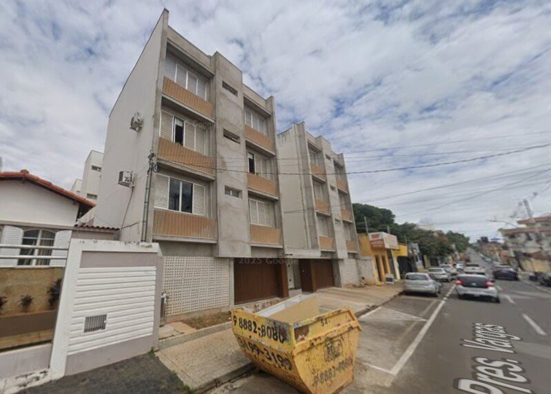 APARTAMENTO NO EDIFÍCIO OIAPOQUE EM PATROCÍNIO/MG em Patrocínio/MG - foto 2