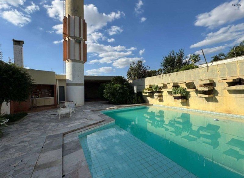 CASA RESIDENCIAL - Alto Padrão localizada no Centro da .. em Catanduva/SP - foto 60