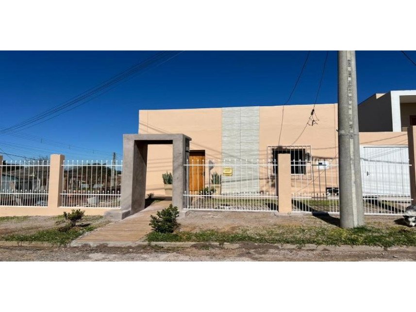 Casa à venda em leilão - Rua Santo Antônio, 99 - Getúlio Vargas - Bagé / RS em Bagé/RS