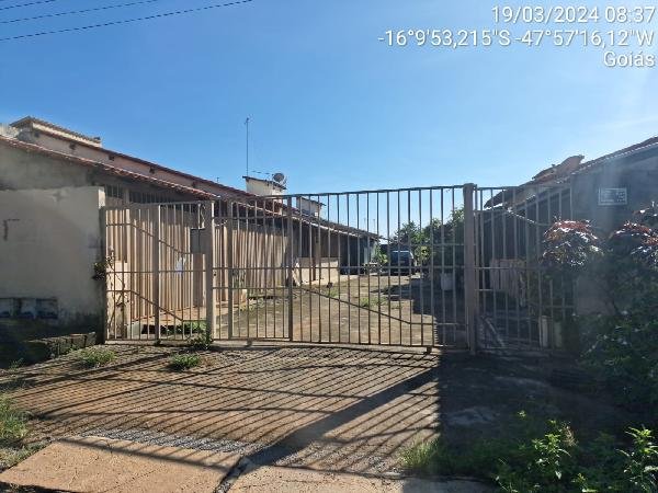 Casa, 0.00 de área total, 53.64 de área privativa, 120.00 de área do terreno,  2 qto(s), W em Luziânia/GO