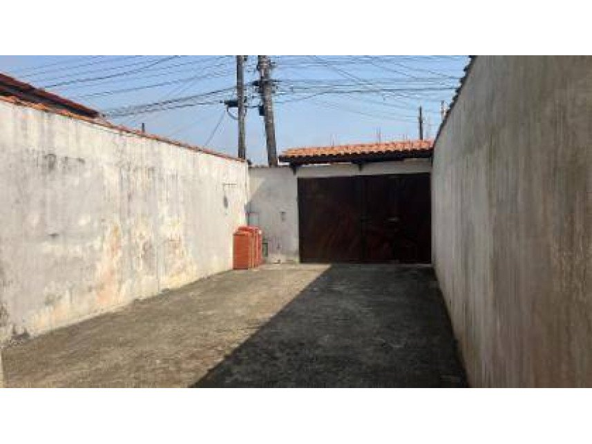Casa à venda em leilão - Avenida Atlântica, 1498 - Vila Atlântica - Mongaguá / SP em Mongaguá/SP - foto 2
