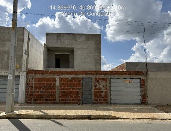 Casa, 166.00 de área total, 166.00 de área privativa, 200.00 de área do terreno, 1 vaga(s) em Vitória da Conquista/BA
