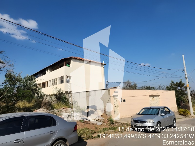 ESMERALDAS/MG - APARTAMENTO em Esmeraldas/MG