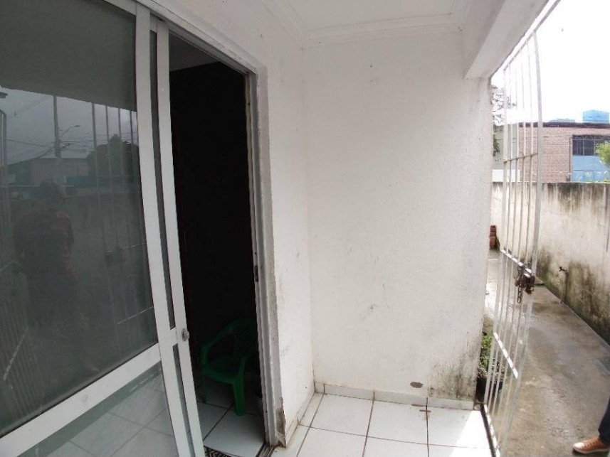 Casa à venda em leilão - Estrada De Jaguarana, 403 - Casa 01, Conjunto Residencial Vale Vi em Paulista/PE - foto 7