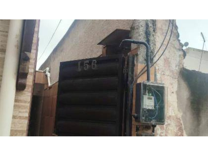 Casa à venda em leilão - Rua Major Magalhães, 156 - Fundo - Centro - Magé / RJ em Magé/RJ - foto 2