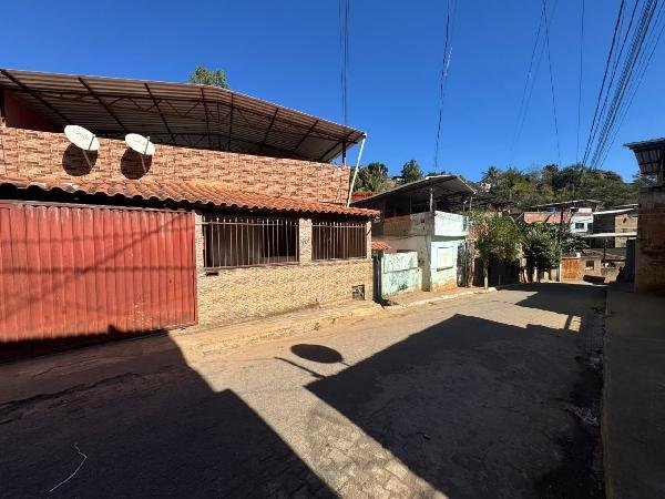 Casa, 88.59 de área total, 68.00 de área privativa, 162.28 de área do terreno,  2 qto(s), em Visconde do Rio Branco/MG