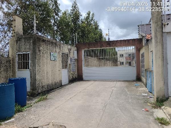 Apartamento, 52.03 de área total, 48.89 de área privativa, 0.00 de área do terreno,  1 qto em Itaitinga/CE