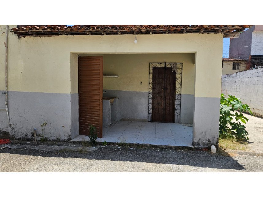 Casa à venda em leilão - Travessa Antônio Magalhães, 436 - Guajeru - Fortaleza / CE em Fortaleza/CE - foto 5
