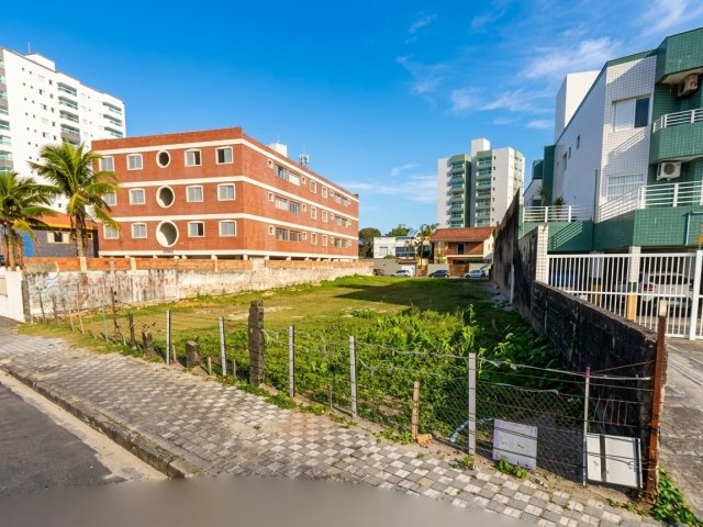 
                        Lote de Terreno, 900m², FRENTE MAR, Mongaguá/SP em Mongaguá/SP