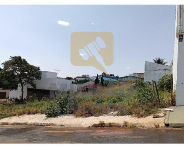 Leilão Judicial - Lote de 360m² em Patos de Minas em Patos de Minas/MG