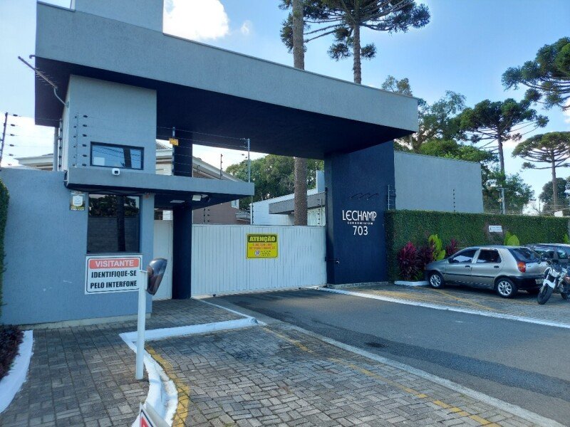 RESIDÊNCIA EM CONDOMÍNIO em São José dos Pinhais/PR