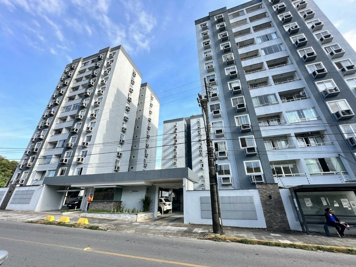 APARTAMENTO COM DE 101.64 M²ÁREA PRIVATIVA NO EDIFÍCIO MILENA EM JOINVILLE/SC em Joinville/SC