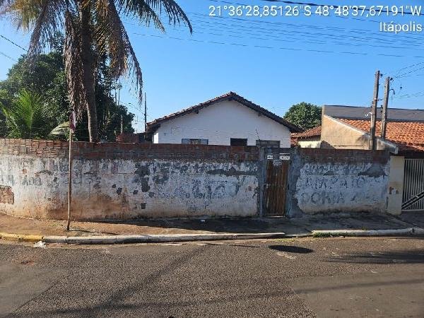 Casa, 58.04 de área total, 34.59 de área privativa, 241.45 de área do terreno,  2 qto(s), em Itápolis/SP