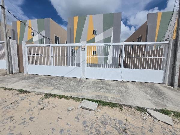 Apartamento, 56.53 de área total, 54.96 de área privativa, 0.00 de área do terreno,  2 qto em Itaitinga/CE
