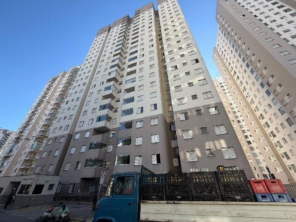 Apartamento, 81.69 de área total, 48.59 de área privativa, 0.00 de área do terreno,  2 qto em Osasco/SP