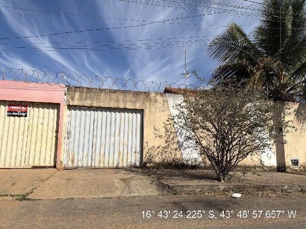 Casa, 50.34 de área total, 50.34 de área privativa, 125.00 de área do terreno,  3 qto(s), em Montes Claros/MG