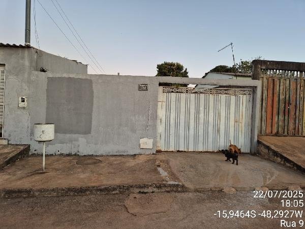 Casa, 60.00 de área total, 60.00 de área privativa, 250.00 de área do terreno,  2 qto(s), em Santo Antônio do Descoberto/GO