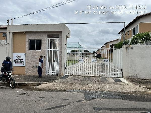 Casa, 113.73 de área total, 113.19 de área privativa, 84.08 de área do terreno,  2 qto(s), em Teresina/PI