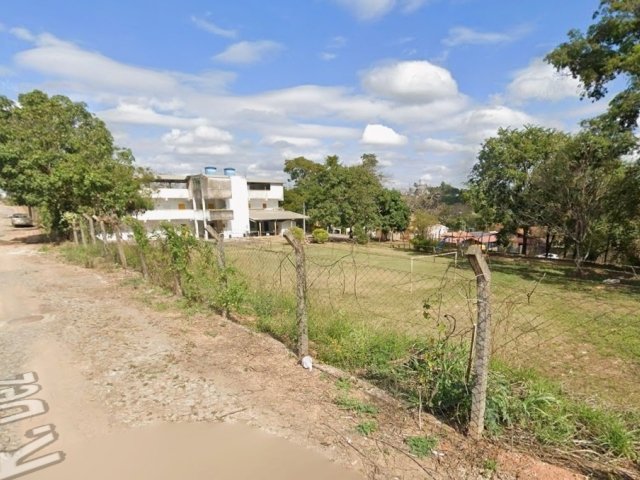 
                        Imóvel Comercial (escola), A.T.: 4.972m², Iguatama/MG em Iguatama/MG - foto 2