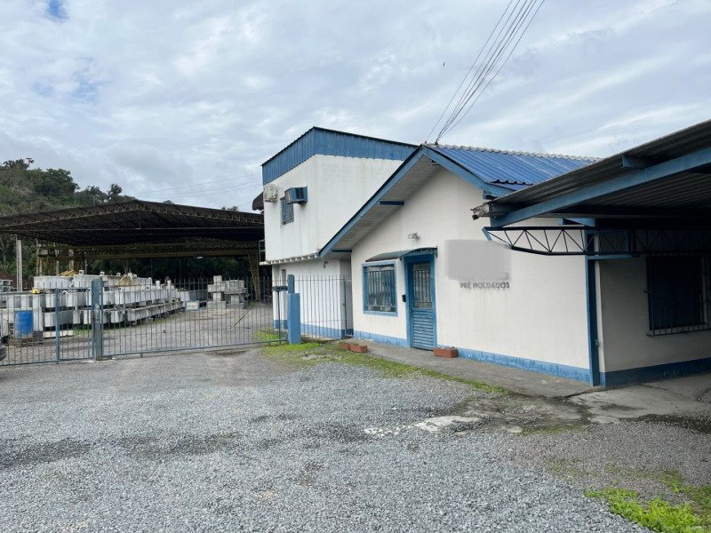 Terreno na rua Alice Ferreira dos Santos com 5.087,50m2.. em Blumenau/SC