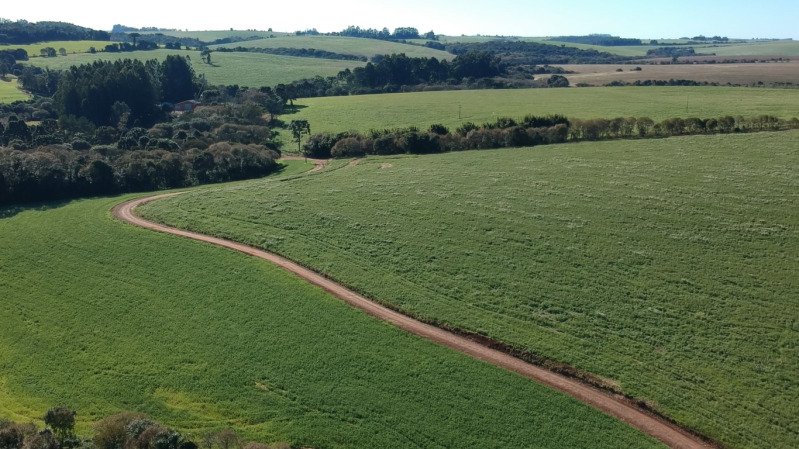 A FRAÇÃO IDEAL DE 38.535,98m² SOBRE UMA PARTE DE TERRAS.. em Pontão/RS