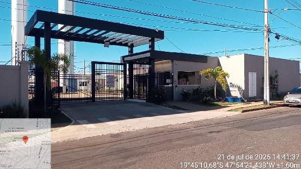 Apartamento, 83.59 de área total, 41.97 de área privativa, 0.00 de área do terreno,  2 qto em Uberaba/MG