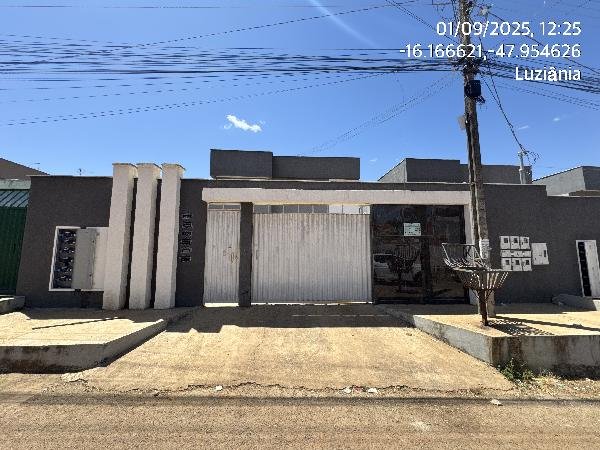 Apartamento, 71.61 de área total, 57.15 de área privativa, 0.00 de área do terreno,  2 qto em Luziânia/GO