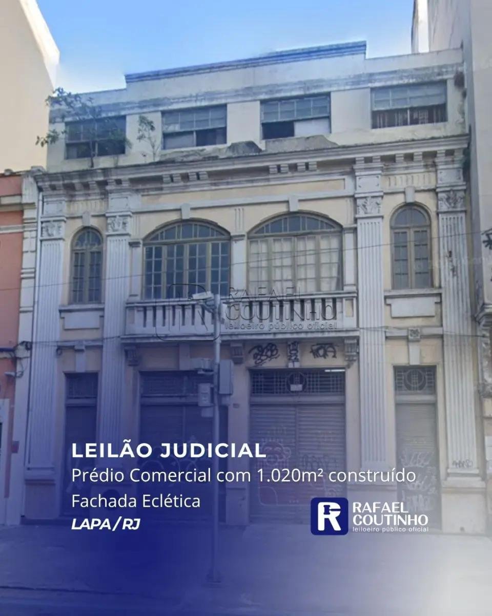 Prédio Comercial de 1.020m² fachada eclética e facilidade logística na Lapa/RJ. Terreno e em Rio de Janeiro/RJ