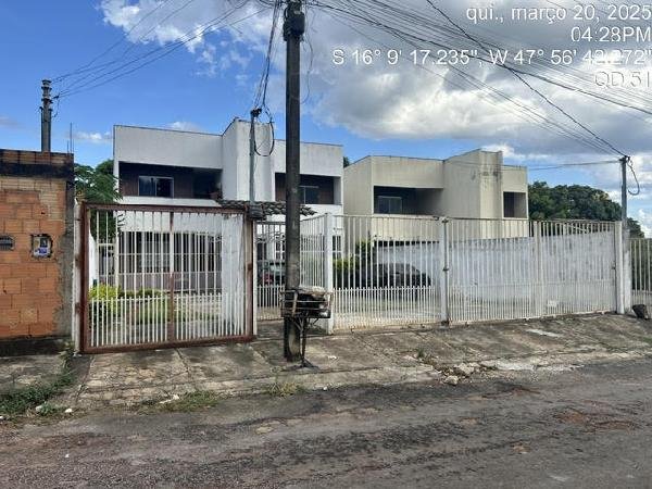 Apartamento, 73.22 de área total, 69.28 de área privativa, 0.00 de área do terreno,  2 qto em Luziânia/GO