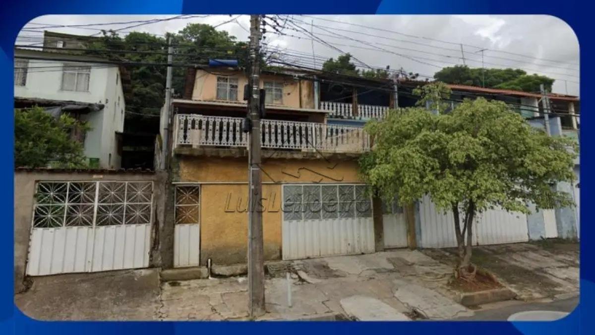 CASA - Rua Luiz Carlos Ribeiro, nº 305, Teixeira Dias, Belo Horizonte/MG, com área de 225, em Belo Horizonte/MG