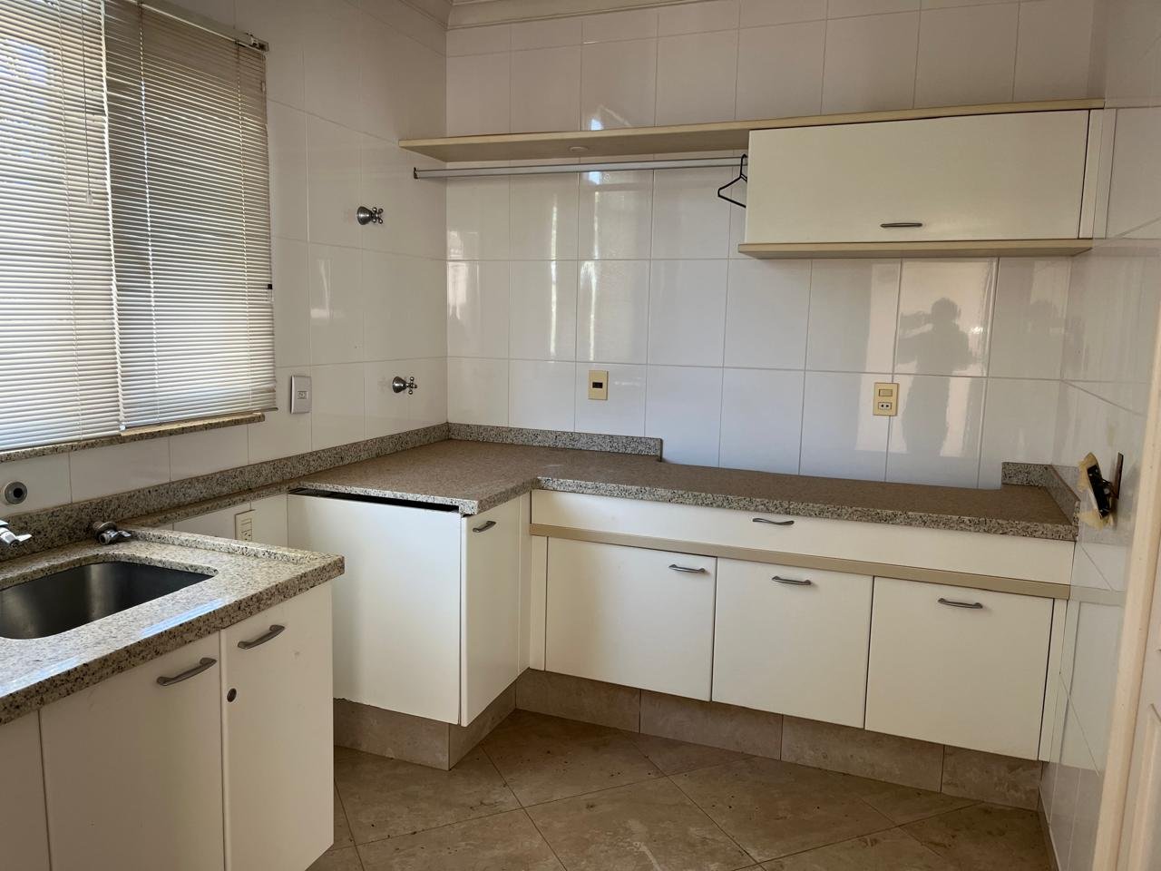 IMÓVEL RESIDENCIAL COM TERRENO DE 569,94m² E ÁREA CONSTRUÍDA DE 460,46m² NO CONDOMÍNIO SAN em Limeira/SP - foto 39