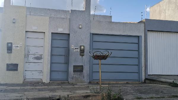 Casa, 63.95 de área total, 63.95 de área privativa, 90.00 de área do terreno,  2 qto(s), a em Vitória da Conquista/BA
