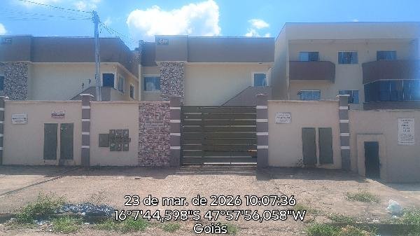 Casa, 67.77 de área total, 54.67 de área privativa, 43.29 de área do terreno,  2 qto(s), a em Luziânia/GO