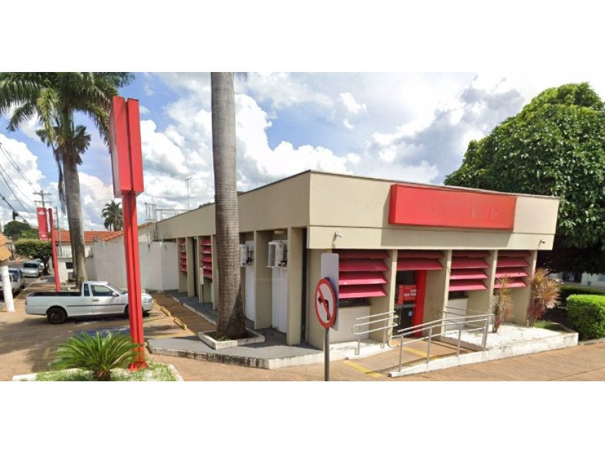 Ex-Agência à venda em leilão  em Cedral/SP