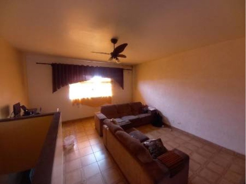 Casa à venda em leilão - Rua Nicolau Patrício Moreira, 121 - Esplanada dos Barreiros - São em São Vicente/SP - foto 4