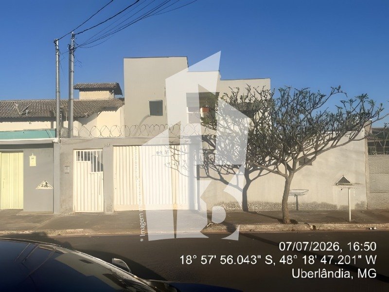 UBERLÂNDIA/MG - APARTAMENTO em Uberlândia/MG