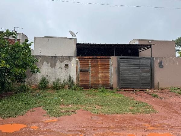 Casa, 54.92 de área total, 88.19 de área privativa, 360.00 de área do terreno,  2 qto(s), em Campo Grande/MS
